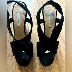 Diane von Furstenberg Suede Sandal . Size 9.5